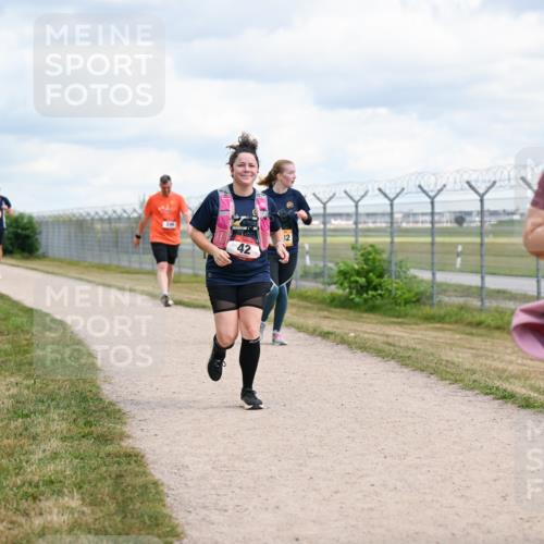 14.09.2025 - Airport Race Dr. Thomas Lammeyer http://msf.ph/oto/8880751 14.09.2025 12:31:25 Laufen 12, 42, 1426 meine-sportfotos.de