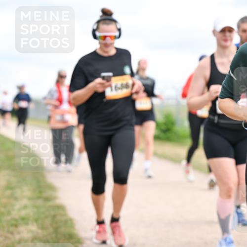 14.09.2025 - Airport Race Dr. Thomas Lammeyer http://msf.ph/oto/8880866 14.09.2025 12:31:42 Laufen 686, 42, 1555 meine-sportfotos.de