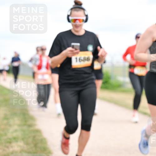 14.09.2025 - Airport Race Dr. Thomas Lammeyer http://msf.ph/oto/8880869 14.09.2025 12:31:43 Laufen 28, 1686 meine-sportfotos.de