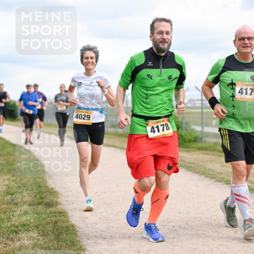 14.09.2025 - Airport Race Dr. Thomas Lammeyer http://msf.ph/oto/8880977 14.09.2025 12:31:58 Laufen 41750, 4029, 4178, 3 meine-sportfotos.de