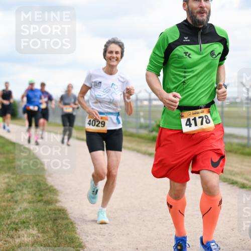 14.09.2025 - Airport Race Dr. Thomas Lammeyer http://msf.ph/oto/8880982 14.09.2025 12:31:59 Laufen 4029, 4178, 41 meine-sportfotos.de