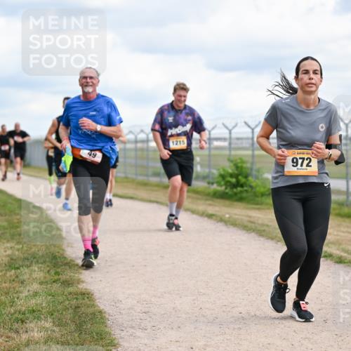 14.09.2025 - Airport Race Dr. Thomas Lammeyer http://msf.ph/oto/8881008 14.09.2025 12:32:03 Laufen 49, 1215, 972 meine-sportfotos.de