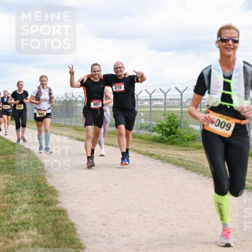 14.09.2025 - Airport Race Dr. Thomas Lammeyer http://msf.ph/oto/8881061 14.09.2025 12:32:10 Laufen 936, 580, 897, 215, 009 meine-sportfotos.de