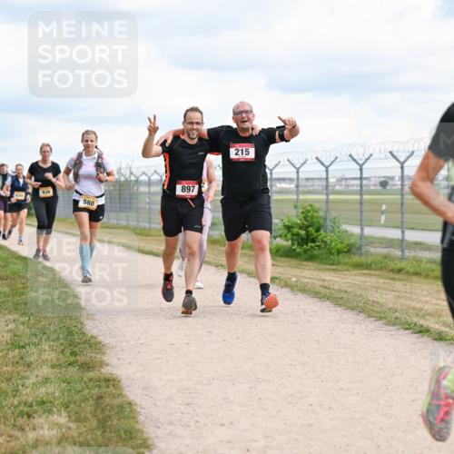 14.09.2025 - Airport Race Dr. Thomas Lammeyer http://msf.ph/oto/8881065 14.09.2025 12:32:10 Laufen 936, 580, 897, 215, 009 meine-sportfotos.de