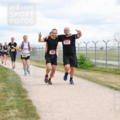 14.09.2025 - Airport Race Dr. Thomas Lammeyer http://msf.ph/oto/8881066 14.09.2025 12:32:10 Laufen 936, 580, 897, 215, 4009 meine-sportfotos.de
