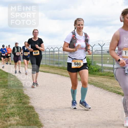 14.09.2025 - Airport Race Dr. Thomas Lammeyer http://msf.ph/oto/8881092 14.09.2025 12:32:13 Laufen 142, 4204, 936, 580, 1182 meine-sportfotos.de