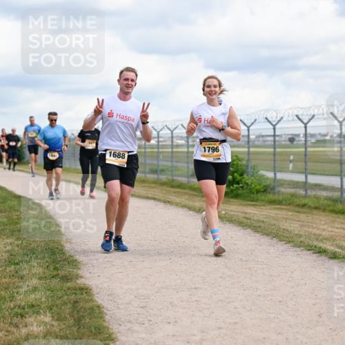 14.09.2025 - Airport Race Dr. Thomas Lammeyer http://msf.ph/oto/8881208 14.09.2025 12:32:28 Laufen 1848, 647, 1688, 1796, 1796 meine-sportfotos.de