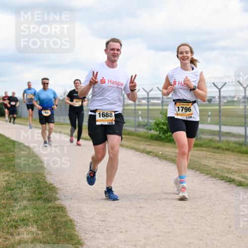 14.09.2025 - Airport Race Dr. Thomas Lammeyer http://msf.ph/oto/8881215 14.09.2025 12:32:28 Laufen 1848, 5647, 1688, 1688, 1796, 1796 meine-sportfotos.de