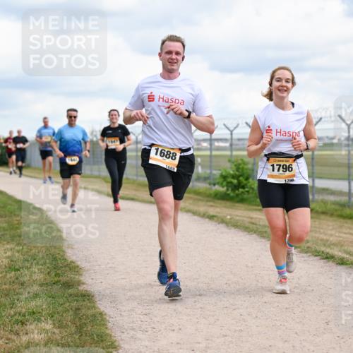 14.09.2025 - Airport Race Dr. Thomas Lammeyer http://msf.ph/oto/8881218 14.09.2025 12:32:28 Laufen 1647, 1688, 1688, 1796, 1796 meine-sportfotos.de