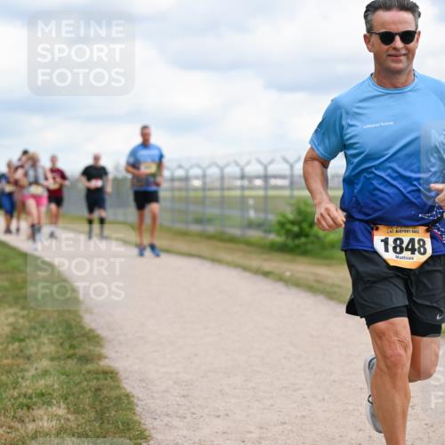 14.09.2025 - Airport Race Dr. Thomas Lammeyer http://msf.ph/oto/8881254 14.09.2025 12:32:33 Laufen 1848 meine-sportfotos.de