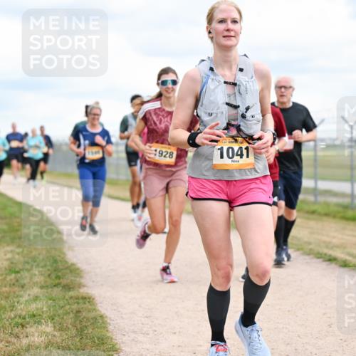 14.09.2025 - Airport Race Dr. Thomas Lammeyer http://msf.ph/oto/8881294 14.09.2025 12:32:40 Laufen 928, 1041 meine-sportfotos.de
