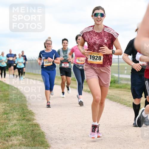 14.09.2025 - Airport Race Dr. Thomas Lammeyer http://msf.ph/oto/8881302 14.09.2025 12:32:41 Laufen 1595, 43, 1928 meine-sportfotos.de