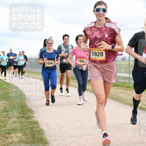 14.09.2025 - Airport Race Dr. Thomas Lammeyer http://msf.ph/oto/8881303 14.09.2025 12:32:41 Laufen 43, 1595, 1600, 1928, 2025, 6 meine-sportfotos.de