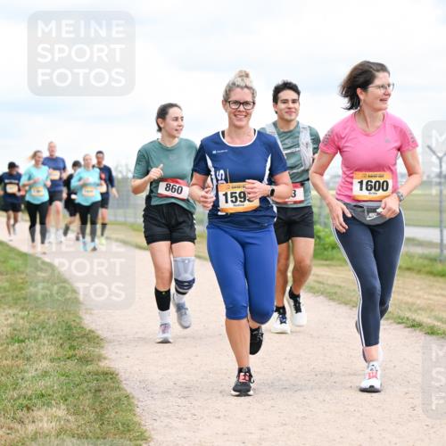 14.09.2025 - Airport Race Dr. Thomas Lammeyer http://msf.ph/oto/8881316 14.09.2025 12:32:42 Laufen 860, 159, 3, 1600 meine-sportfotos.de