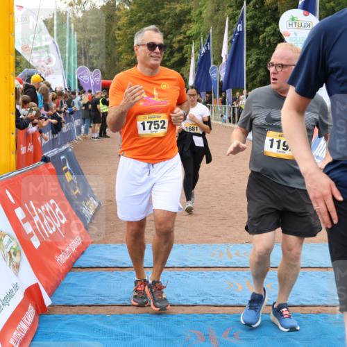 14.09.2025 - Airport Race Strokosch-Dieckow http://msf.ph/oto/8881419 14.09.2025 12:42:08 Ziel 377, 598, 958, 999, 1192, 1681, 1752, 1998, 4015 meine-sportfotos.de