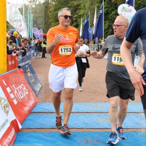 14.09.2025 - Airport Race Strokosch-Dieckow http://msf.ph/oto/8881422 14.09.2025 12:42:08 Ziel 377, 598, 958, 999, 1192, 1681, 1752, 1998, 4015 meine-sportfotos.de