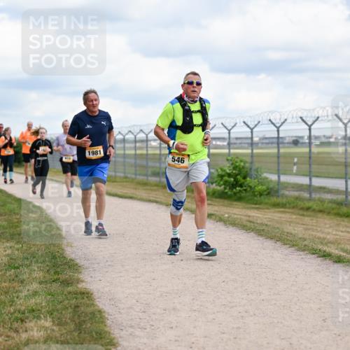 14.09.2025 - Airport Race Dr. Thomas Lammeyer http://msf.ph/oto/8881436 14.09.2025 12:33:03 Laufen 10, 1981, 546 meine-sportfotos.de