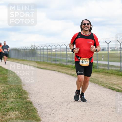 14.09.2025 - Airport Race Dr. Thomas Lammeyer http://msf.ph/oto/8881588 14.09.2025 12:33:23 Laufen 490 meine-sportfotos.de