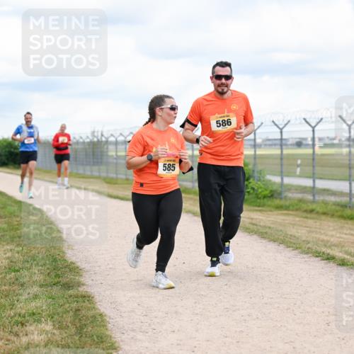 14.09.2025 - Airport Race Dr. Thomas Lammeyer http://msf.ph/oto/8881627 14.09.2025 12:33:33 Laufen 585, 586 meine-sportfotos.de