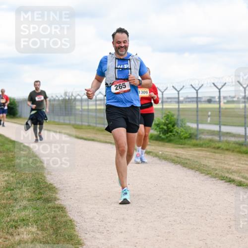 14.09.2025 - Airport Race Dr. Thomas Lammeyer http://msf.ph/oto/8881654 14.09.2025 12:33:40 Laufen 265, 1309 meine-sportfotos.de