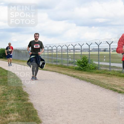 14.09.2025 - Airport Race Dr. Thomas Lammeyer http://msf.ph/oto/8881674 14.09.2025 12:33:42 Laufen 4214, 690, 1309 meine-sportfotos.de