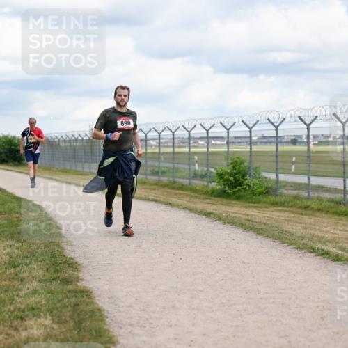 14.09.2025 - Airport Race Dr. Thomas Lammeyer http://msf.ph/oto/8881679 14.09.2025 12:33:43 Laufen 421, 690 meine-sportfotos.de