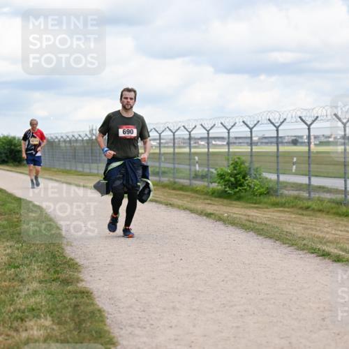 14.09.2025 - Airport Race Dr. Thomas Lammeyer http://msf.ph/oto/8881680 14.09.2025 12:33:43 Laufen 4214, 690 meine-sportfotos.de
