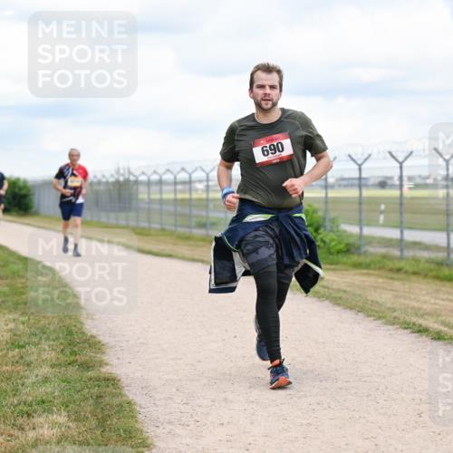 14.09.2025 - Airport Race Dr. Thomas Lammeyer http://msf.ph/oto/8881693 14.09.2025 12:33:45 Laufen 690 meine-sportfotos.de