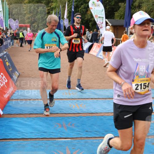 14.09.2025 - Airport Race Strokosch-Dieckow http://msf.ph/oto/8881695 14.09.2025 12:42:53 Ziel 10, 507, 975, 1606, 1701, 2154, 4186 meine-sportfotos.de