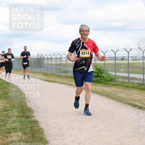 14.09.2025 - Airport Race Dr. Thomas Lammeyer http://msf.ph/oto/8881718 14.09.2025 12:33:50 Laufen 1846, 4214 meine-sportfotos.de