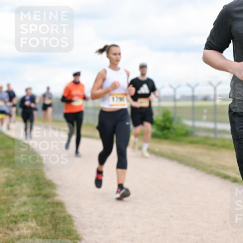 14.09.2025 - Airport Race Dr. Thomas Lammeyer http://msf.ph/oto/8881761 14.09.2025 12:33:58 Laufen 1790, 42, 1927 meine-sportfotos.de