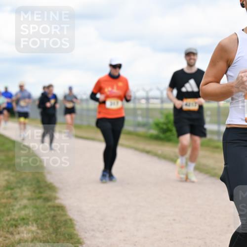14.09.2025 - Airport Race Dr. Thomas Lammeyer http://msf.ph/oto/8881775 14.09.2025 12:33:59 Laufen 42, 1790 meine-sportfotos.de