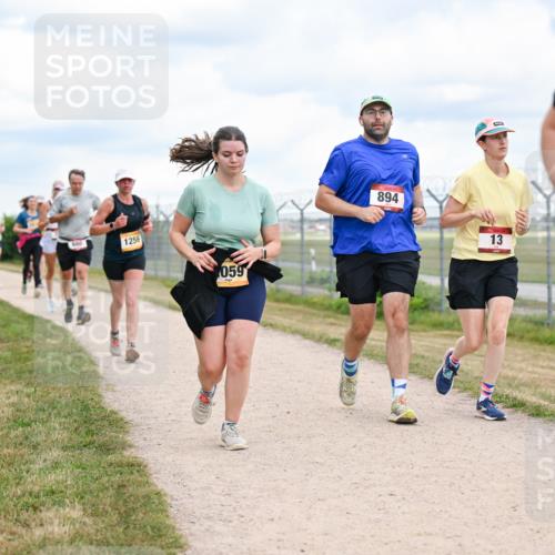 14.09.2025 - Airport Race Dr. Thomas Lammeyer http://msf.ph/oto/8881852 14.09.2025 12:34:08 Laufen 1256, 059, 894, 13 meine-sportfotos.de