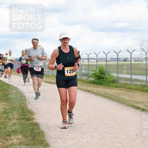 14.09.2025 - Airport Race Dr. Thomas Lammeyer http://msf.ph/oto/8881875 14.09.2025 12:34:11 Laufen 680, 1256 meine-sportfotos.de