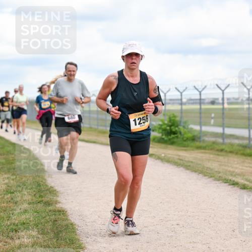 14.09.2025 - Airport Race Dr. Thomas Lammeyer http://msf.ph/oto/8881880 14.09.2025 12:34:11 Laufen 680, 1256 meine-sportfotos.de