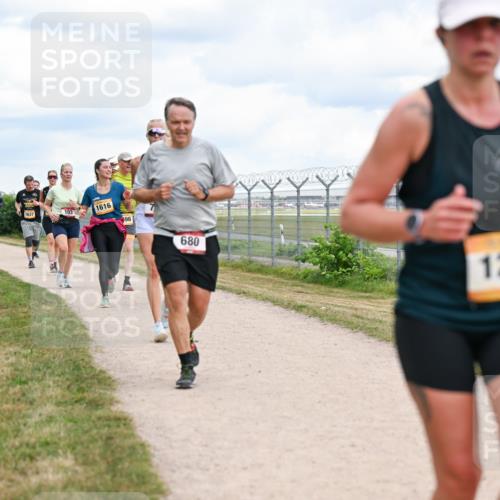 14.09.2025 - Airport Race Dr. Thomas Lammeyer http://msf.ph/oto/8881888 14.09.2025 12:34:12 Laufen 914, 1637, 103, 1616, 696, 680, 1251 meine-sportfotos.de