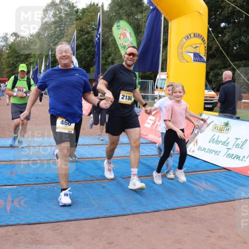 14.09.2025 - Airport Race Strokosch-Dieckow http://msf.ph/oto/8881920 14.09.2025 12:43:33 Ziel 203, 210, 460, 464, 561, 604, 660, 1277, 1561, 1723, 2182, 2186 meine-sportfotos.de