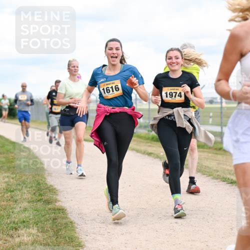 14.09.2025 - Airport Race Dr. Thomas Lammeyer http://msf.ph/oto/8881921 14.09.2025 12:34:16 Laufen 1616, 1974, 772 meine-sportfotos.de