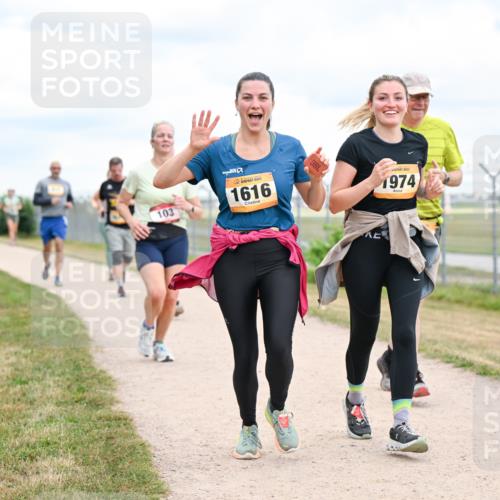 14.09.2025 - Airport Race Dr. Thomas Lammeyer http://msf.ph/oto/8881923 14.09.2025 12:34:16 Laufen 103, 1616, 1974 meine-sportfotos.de