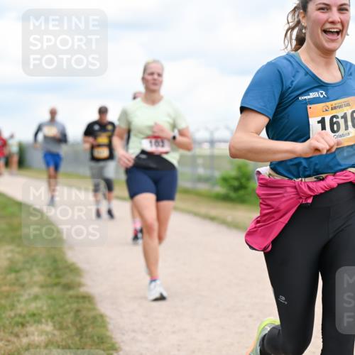 14.09.2025 - Airport Race Dr. Thomas Lammeyer http://msf.ph/oto/8881932 14.09.2025 12:34:17 Laufen 103, 1616 meine-sportfotos.de