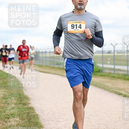 14.09.2025 - Airport Race Dr. Thomas Lammeyer http://msf.ph/oto/8881982 14.09.2025 12:34:23 Laufen 914, 11 meine-sportfotos.de