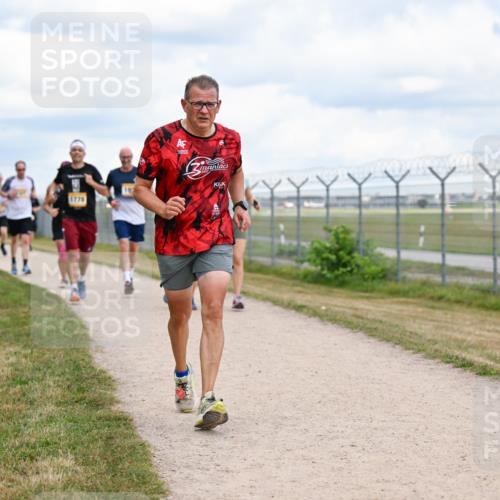 14.09.2025 - Airport Race Dr. Thomas Lammeyer http://msf.ph/oto/8881993 14.09.2025 12:34:26 Laufen 1776 meine-sportfotos.de