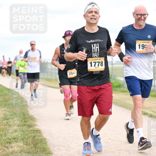 14.09.2025 - Airport Race Dr. Thomas Lammeyer http://msf.ph/oto/8882046 14.09.2025 12:34:31 Laufen 2041, 27, 1778, 19 meine-sportfotos.de