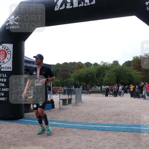 14.09.2025 - Stadtparktriathlon Strokosch-Dieckow http://msf.ph/oto/8882055 14.09.2025 09:41:06 Ziel 355 meine-sportfotos.de