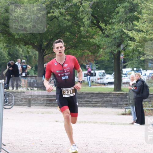 14.09.2025 - Stadtparktriathlon Strokosch-Dieckow http://msf.ph/oto/8882057 14.09.2025 09:41:28 Ziel 331 meine-sportfotos.de