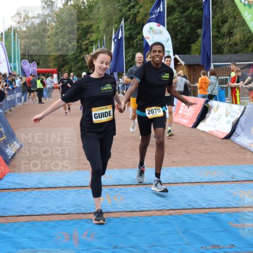 14.09.2025 - Airport Race Strokosch-Dieckow http://msf.ph/oto/8882059 14.09.2025 12:43:47 Ziel 25, 54, 407, 513, 989, 1017, 1067, 1334, 1459, 1550, 1633, 1954, 2070, 2095 meine-sportfotos.de