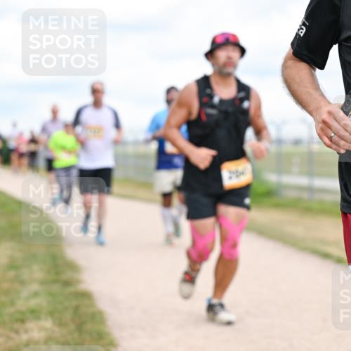14.09.2025 - Airport Race Dr. Thomas Lammeyer http://msf.ph/oto/8882060 14.09.2025 12:34:32 Laufen 27, 42, 17 meine-sportfotos.de