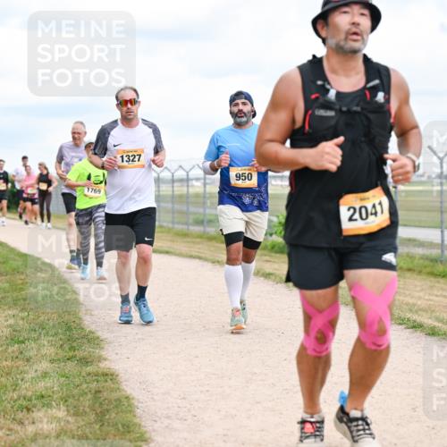 14.09.2025 - Airport Race Dr. Thomas Lammeyer http://msf.ph/oto/8882064 14.09.2025 12:34:32 Laufen 1769, 1327, 950, 2041 meine-sportfotos.de