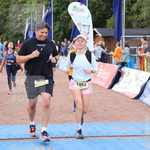 14.09.2025 - Airport Race Strokosch-Dieckow http://msf.ph/oto/8882103 14.09.2025 12:43:52 Ziel 25, 407, 513, 989, 1017, 1067, 1219, 1334, 1459, 1550, 1587, 1633, 1656, 1954, 2095 meine-sportfotos.de