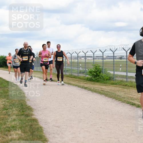 14.09.2025 - Airport Race Dr. Thomas Lammeyer http://msf.ph/oto/8882144 14.09.2025 12:34:39 Laufen 1235, 1137, 1788, 1811, 1677, 438 meine-sportfotos.de